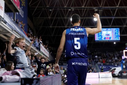 Yannick Franke en un moment del partit d'ahir contra el Fuenlabrada.
