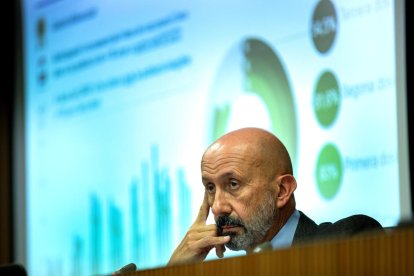 El ministre de Salut, Joan Martínez Benazet, a la comissió de Salut.