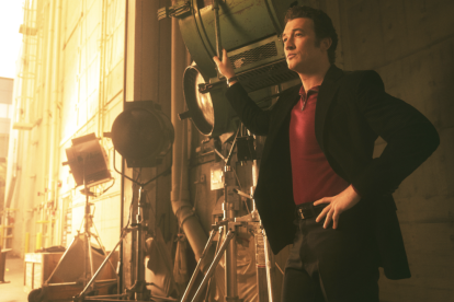 Miles Teller en el paper d'Al Ruddy a 'The Offer'.