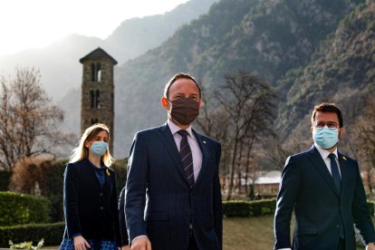 Espot i Aragonès van visitar l'església romànica de Santa Coloma.