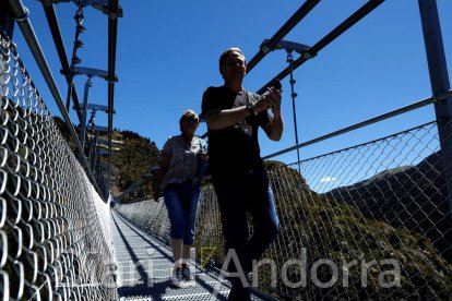 Visitants, ahir a al pont tibetà de Canillo.