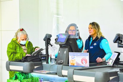 La decisió de dur-la o no depèn de cada situació particular