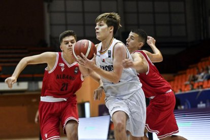 Un instant del partit disputat ahir a Prizren, Kosovo.