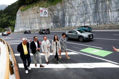Visita de les autoritats a la millora de la CG-3 a l'altura de la rotonda d'Anyós.