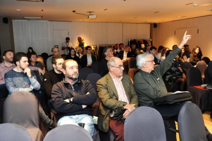 Forné deixa el partit a causa del gir conservador
i el tracte al sector Pallarés