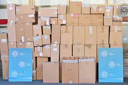 Caixes amb els paquets de tabac.