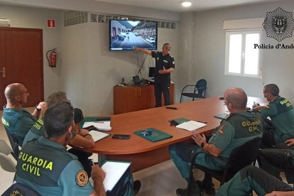 Exposició dels treballs de la policia en rastre urbà a Madrid