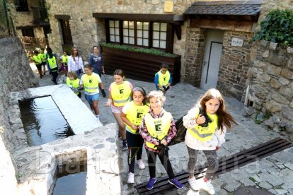 Alumnes de l'escola francesa de Santa Coloma en el Clean Up Day