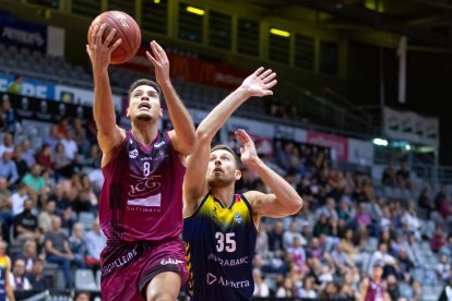 Diogo superant Czerapowicz al duel celebrat ahir al Barris Nord.