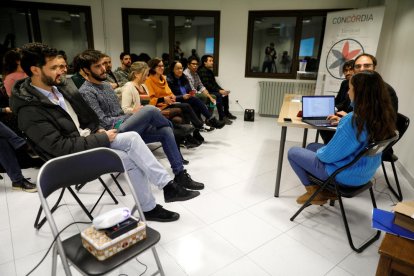 El candidat a cap de Govern de Concòrdia, Cerni Escalé, i el copresident de la formació Cerni Cairat, a l'assemblea.