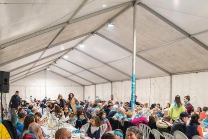 El sopar va tenir lloc a l'aparcament dels Refugis