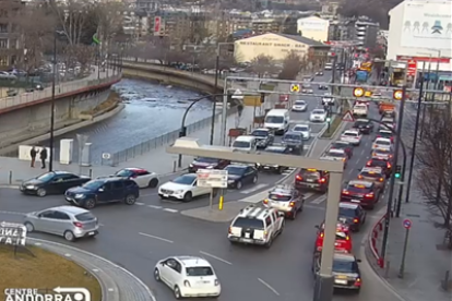 Cues a l'avinguda Tarragona