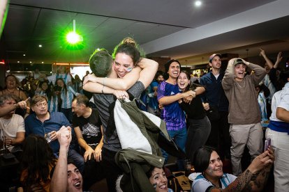 L'eufòria entre la colònia argentina es va desfermar amb el penal decisiu i el títol.