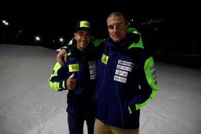 Joan Verdú i el seu entrenador, Juan Lago.