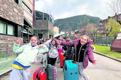 Les colònies de Setmana Santa s'inicien amb una temàtica nova, els boy scouts. Els joves d'entre 12 i 18 anys de l'Espai Jove encampadà han participat en activitats a l'aire lliure.