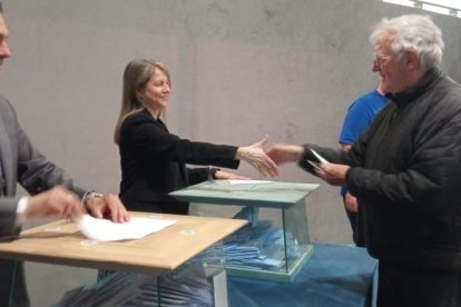 L'excap de Govern Marc Forné votant a la Massana