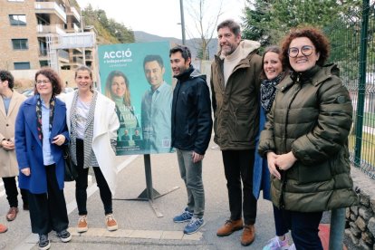 Acció + Independents la Massana enganxen el cartell
