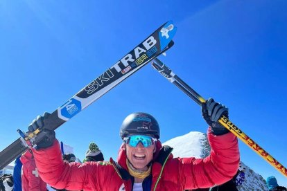 Oriol Olm després de la victòria a la vertical del Mundial de Boí Taüll