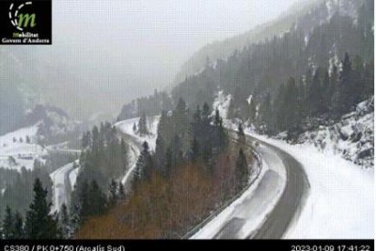 Neu aquesta tarda a Arcalis sud