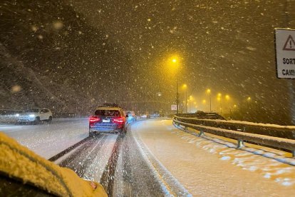 Neu aquesta tarda a Anyós