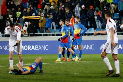 Un moment del partit jugat ahir.