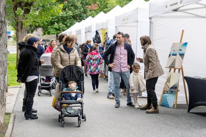 Visitants a la segona edició de l'Enfira't d'Encamp.