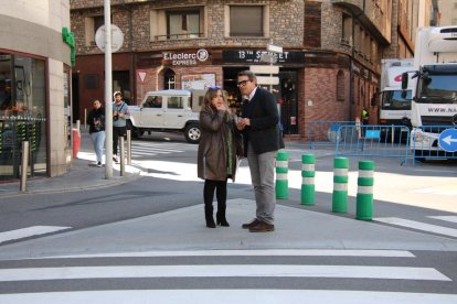 Elisabet Zoppetti i David Pérez a la plaça de les Pubilles d'Escaldes