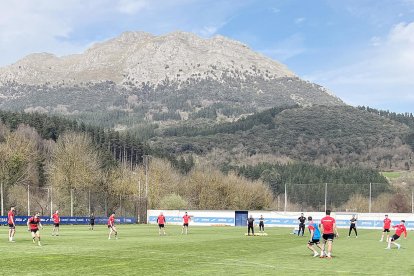 L'equip tricolor va exercitar-se ahir a Atxabalpe.