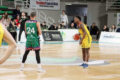 Micah Speight, en el duel d'ahir contra el Càceres.