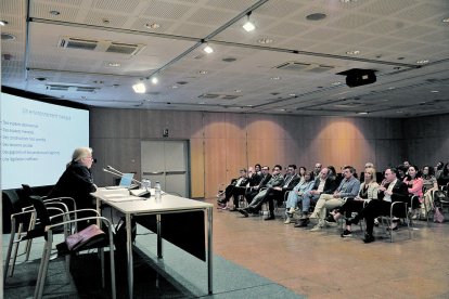 El Centre de Congressos de la capital va acollir la conferència de Danielle Cabanis.
