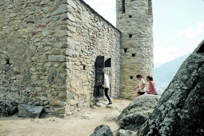 Visita a l'emplaçament durant la inauguració.