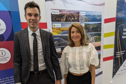Forné amb la ministra espanyola de Transports, Mobilitat i Agenda Urbana en funcions, Raquel Sánchez