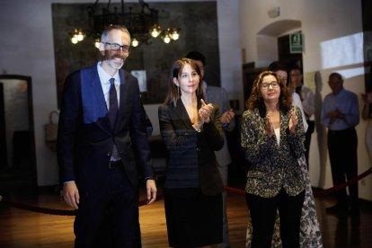 Jurament de tres vocals de la junta electoral
