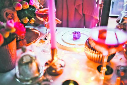 Es pot celebrar sense necessitat de grans excessos