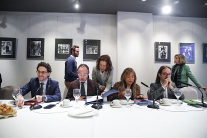 Casal, Espot, Marsol i Riba al berenar amb la premsa.