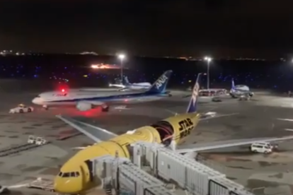 Col·lisió entre dos avions en un aeroport de Tòquio