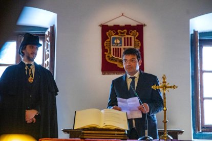 Xavier Cañada en el jurament del càrrec.