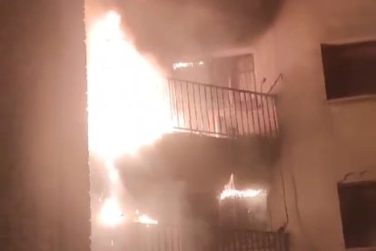 Incendi al Carrer del Puial