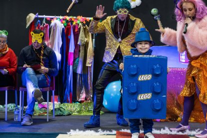 Una peça de lego que busca una altra