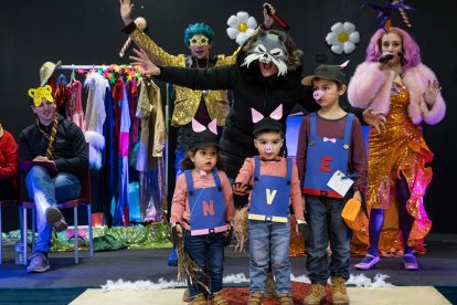 Els tres porquets i el llop