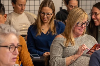 Els assistents al taller sobre IA d'Escaldes