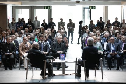 Els assistents a la presentació de les memòries de mossèn Ramon al Consell General.