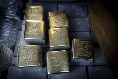 Les llambordes dels homenatjats