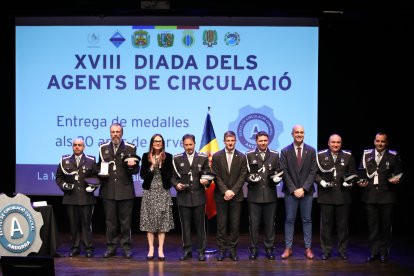 Entrega de medalles per commemorar la trajectòria dels agents més veterans