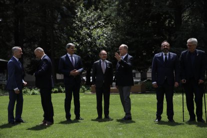 El cap de Govern, Xavier Espot, conversant amb el Príncep Albert II de Mònaco.