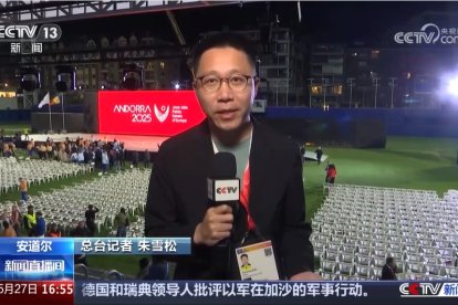 El periodista, durant la seva intervenció.