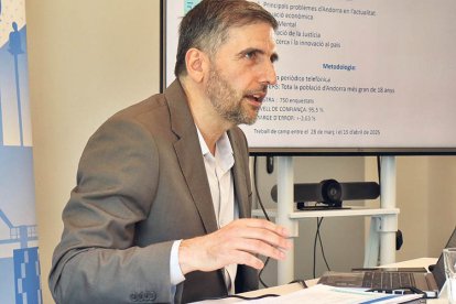 Joan Micó, en roda de premsa.
