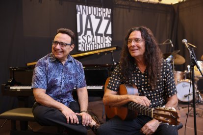 Camilo i Tomatito, ahir al vestíbul del Prat del Roure.