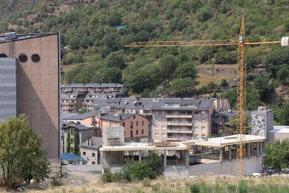 Avanç de les obres del nou casal de la gent gran.
