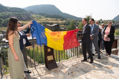 Descoberta del monòlit, ahir a Canillo.